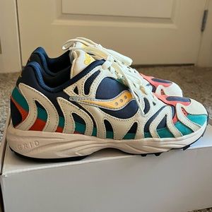 Saucony Grid Azura 2000 women’s 8.5